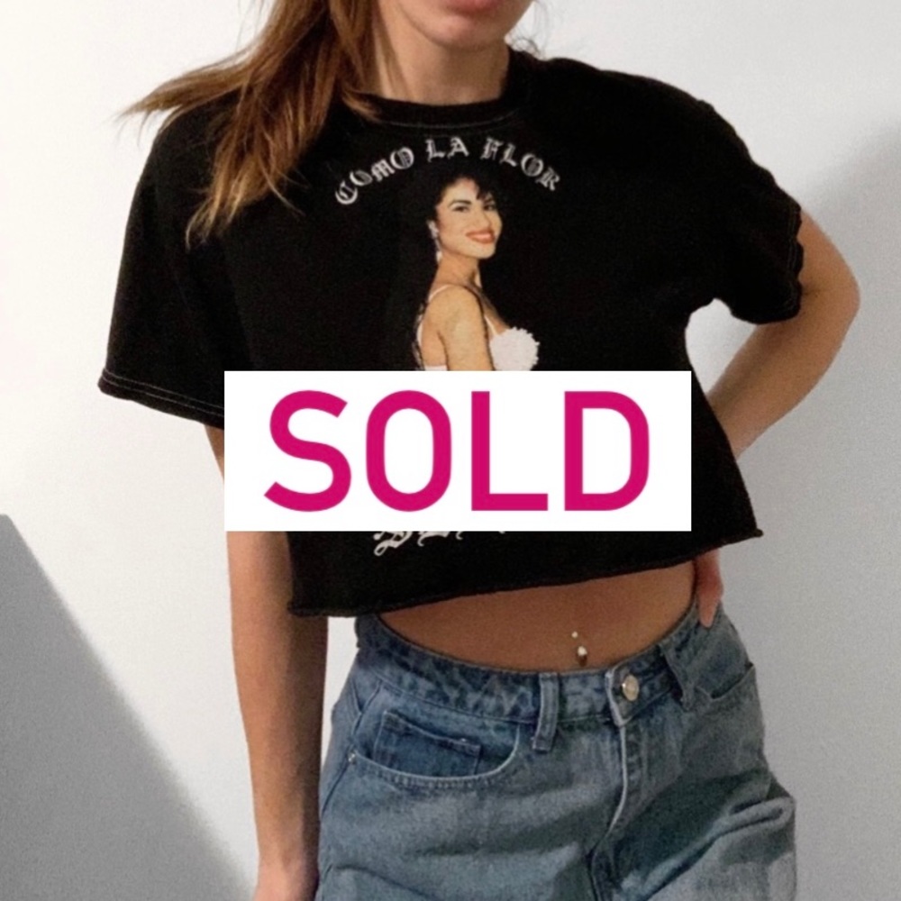 Selena Como La Flor Black Cropped Tee - Picture 1 of 5